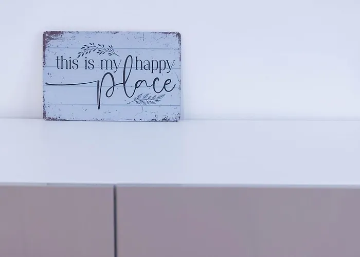 Your Base In Historic Lägenhet